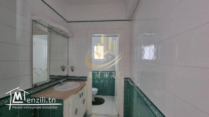 Une Villa S4 à Gammarth avec jardin