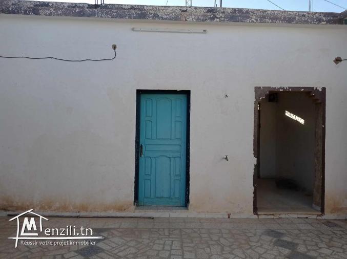 دار للبيع في حومة الطرابلسية المتلوي