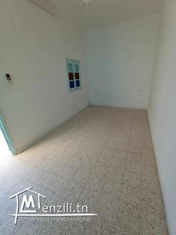 دار للبيع في حومة الطرابلسية المتلوي