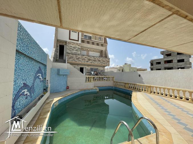 Grande Maison pied dans l'eau Kélibia / Ain Grenz