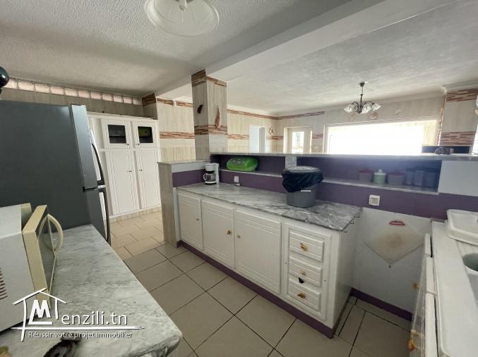 Grande Maison pied dans l'eau Kélibia / Ain Grenz