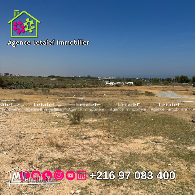 Terrain de 1400 m² à Rmila Chott meriem