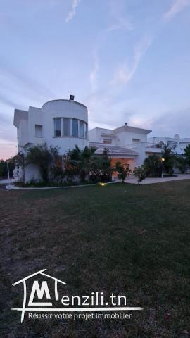 À vendre une magnifique villa au Berges de Lac