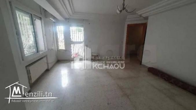 à louer RDC  villa  S3 ennasr