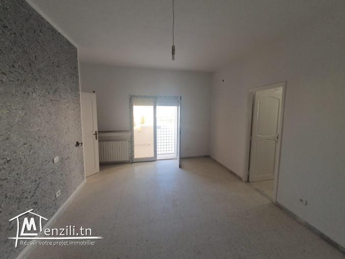 Etage de villa de haut standing à Riadh Andalous