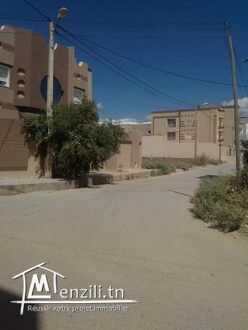 للبيع ارض في المنار القيروان