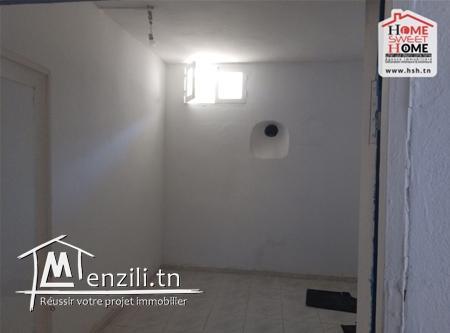 Dépôt Dominique à Louer à L'Aouina