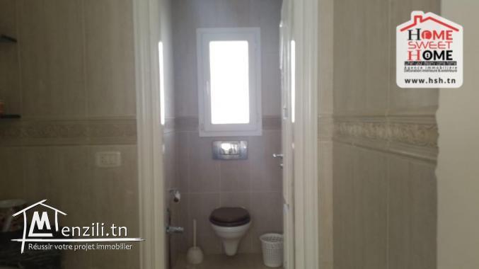 Villa Astrid à Vendre à Ennasr