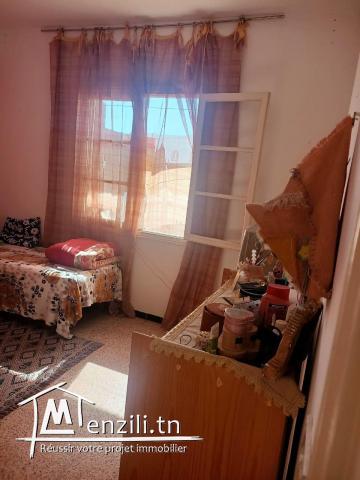 Studio S+2 au 4e étage de l'Avenue du Combattant Suprême