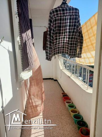 Studio S+2 au 4e étage de l'Avenue du Combattant Suprême