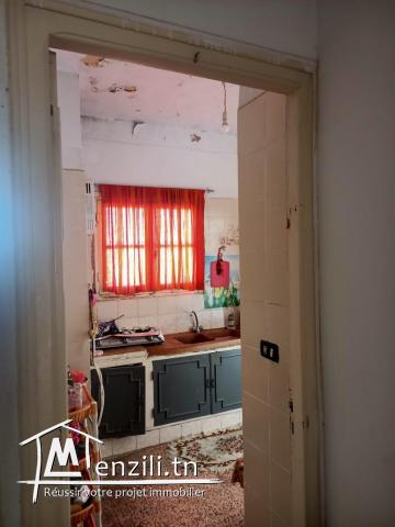 Studio S+2 au 4e étage de l'Avenue du Combattant Suprême