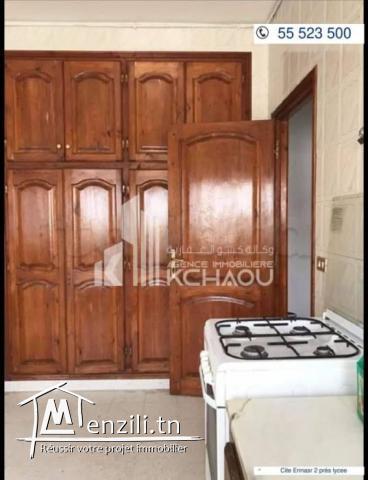 A louer etage villa s3 à ennasr