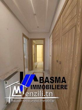 un appartement s+3 à louer à khzema ouest