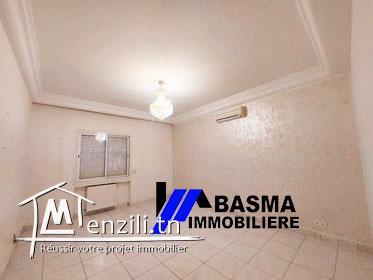 un appartement s+3 à louer à khzema ouest