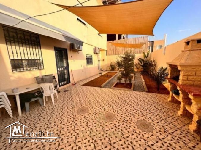 Villa duplex S4 et appartement S2 à Mora