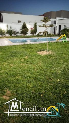 Vente Une grande villa avec piscine à Djerba Midoun