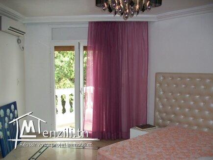 Beau triplex à Gammarth