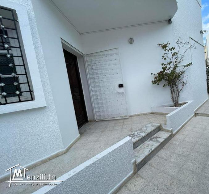 une belle villa (Rez de chaussée autonome et duplex) à el Kram