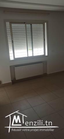 Appartement À Louer À La Soukra très bon qualité prix