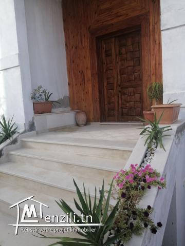 A vendre Un très beau étage de villa