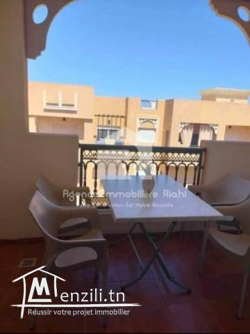 un appartement S0  propre dans une résidence à Chatt Mariem