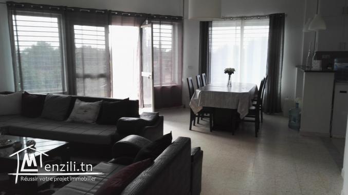 un terrain est une très belle villa à vendre