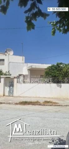 A vendre villa à cité Ennozha