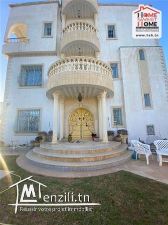 Villa Franck à Vendre à La Soukra