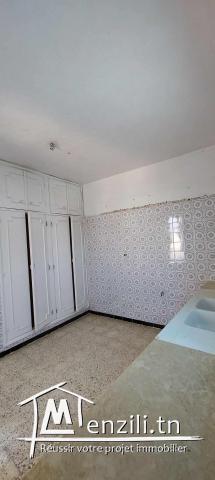 Maison au 2ème niveau