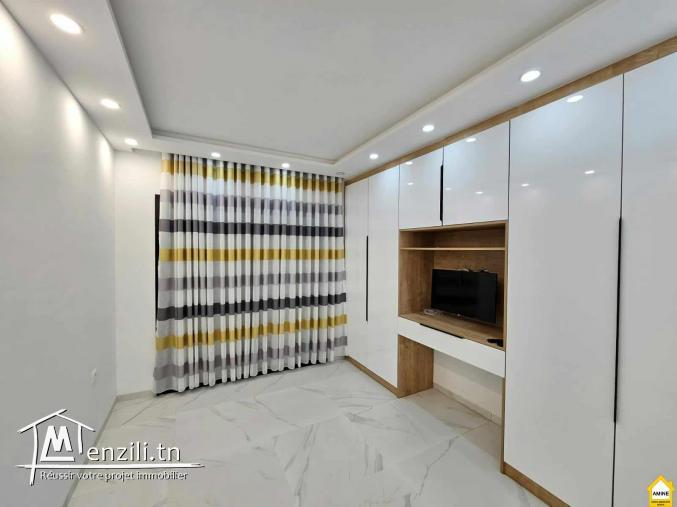 A vendre villa de haut standing avec garage à Midoun Djerba