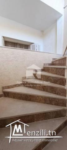 À vendre Maison R1 avec un  garage à cité errayhane Hay ezzhour Sousse