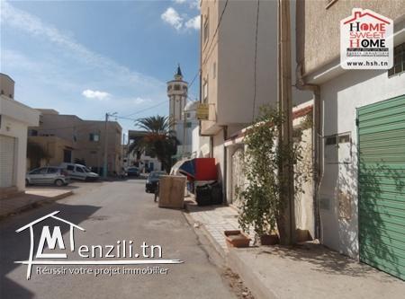 Local Lilian à Louer à La Soukra