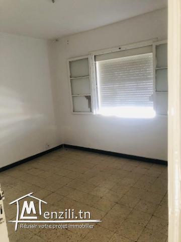 A vendre un appartement s+2 3eme étage