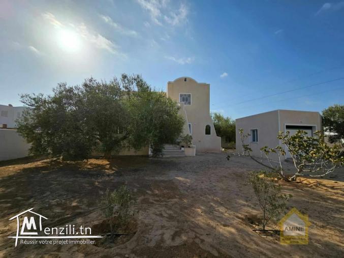 A louer villa neuve sans meuble vue sur mer à Tezdaine Djerba