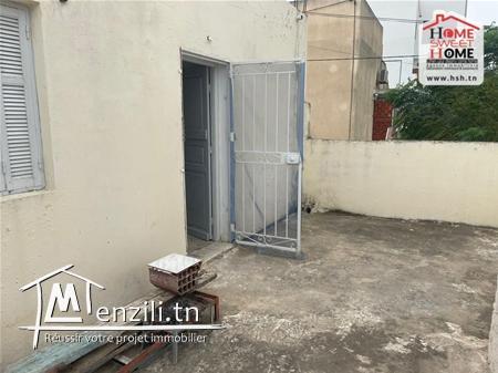 Etage Dayan à Vendre à L'Aouina