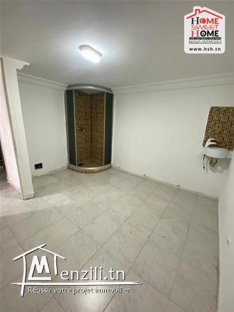 Local Johnny à Vendre à Ain Zaghouan Nord