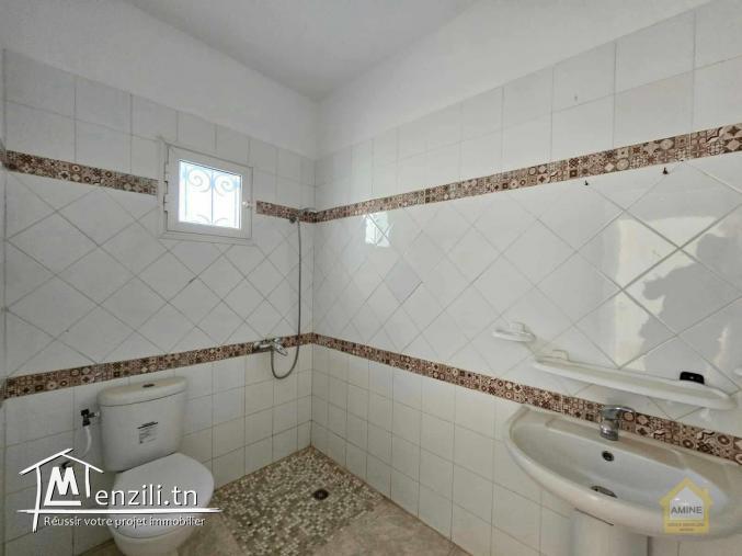 A vendre villa s+3 titre bleu individuel à Midoun Djerba.