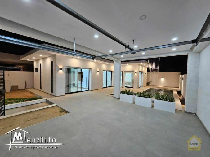 A vendre villa de luxe avec piscine à Midoun Djerba