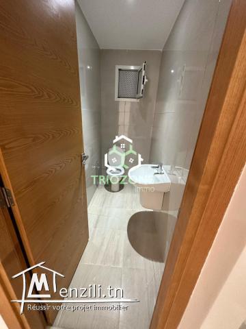 A vendre appa s2 haut standingt jamais habité avec place de parking sous sol à l'Aouina.