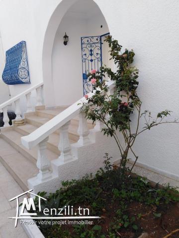 Villa avec studio et garage