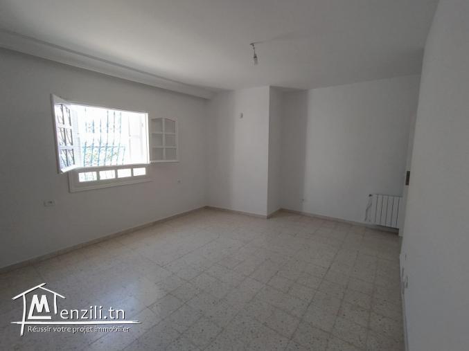 Villa avec studio et garage