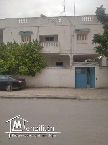 A vendre maison très bien située a jendouba idéal pour complexe médical .