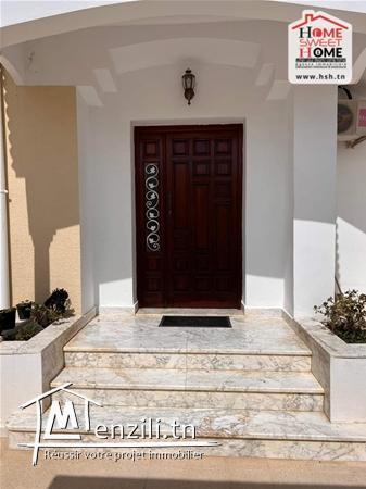 Immeuble Corentin à Vendre à Bhar Lazreg