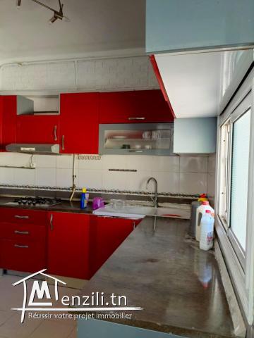 Appartement à vendre  à boumhell  centre.