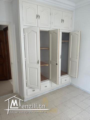 A Louer Etage De Villa S+3 à Néapolis