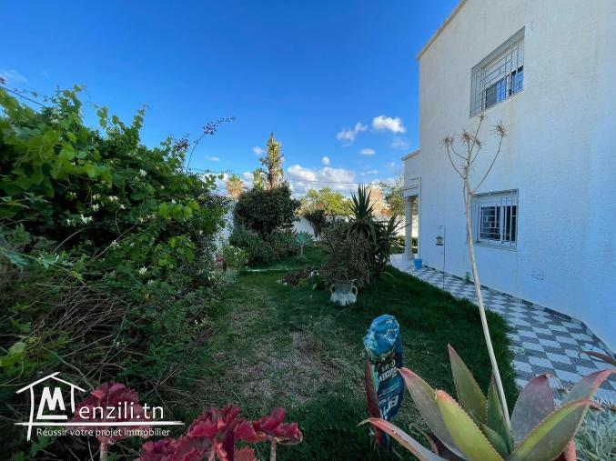 Villa 631m² à deux pas de la mer