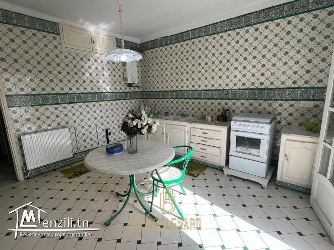 Etage De Villa S+2 à Centre-ville Nabeul