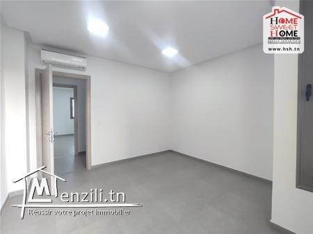 Bureau Karlie à Louer à Ain Zaghouan Nord