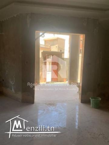 A vendre Maison R3 inachevé à Cité Erriadh 5