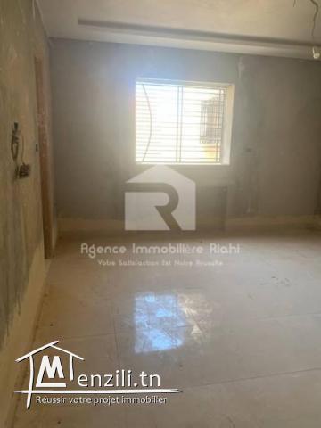 A vendre Maison R3 inachevé à Cité Erriadh 5